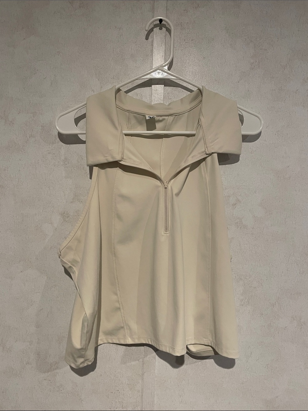 OLD NAVY Powersoft Cream Zip-Front Athletic Tank Top